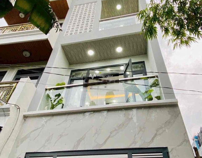 Cho thuê nhà diện tích chính là 81m2 vị trí thuận lợi nằm trên Nguyễn Kiệm, Hồ Chí Minh giá thuê rẻ từ 18 triệu/tháng, căn này có 4 phòng ngủ, 5 WC-01