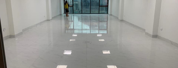Bán toà văn phòng mặt phố Duy Tân, quận Cầu Giấy, 8 tầng, thang máy, vỉa hè-02
