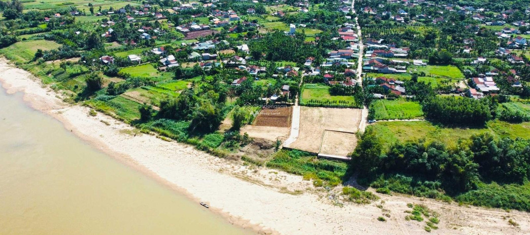 Giá bán liền 420 triệu bán đất tổng diện tích là 140m2 vị trí thuận lợi tọa lạc ở Nghĩa Lâm, Quảng Ngãi, hướng Tây