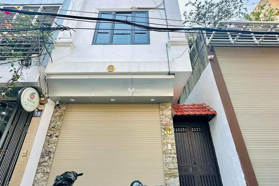 Bán nhà nằm ngay Giáp Bát, Hà Nội bán ngay với giá siêu rẻ 6.9 tỷ diện tích chuẩn 40m2 trong nhà tổng quan có 3 PN-01