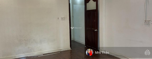 Vị trí đặt tọa lạc ngay ở Phạm Văn Bạch, Hồ Chí Minh bán nhà bán ngay với giá chỉ từ chỉ 5.8 tỷ trong nhà này gồm có 1 phòng ngủ 1 WC-03