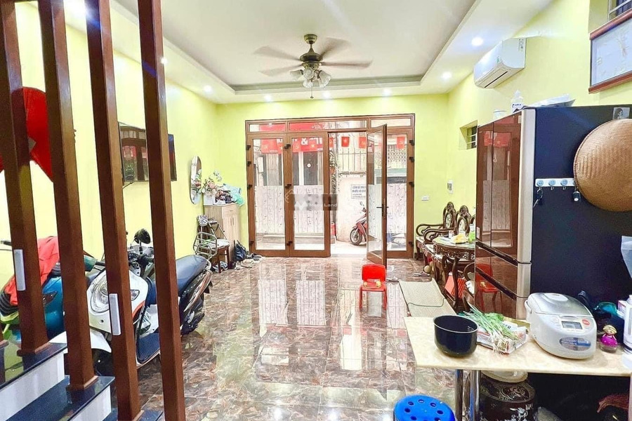 Nhà 3 phòng ngủ bán nhà bán ngay với giá chốt nhanh 7.9 tỷ diện tích 43m2 vị trí mặt tiền tại Ba Đình, Hà Nội-01