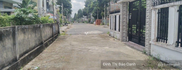 Cần bán gấp lô đất đường số 2, Phú Hưng, Bến Tre gần chợ Tú Điền, 150m2/600tr, SHR, thổ cư 100% -03