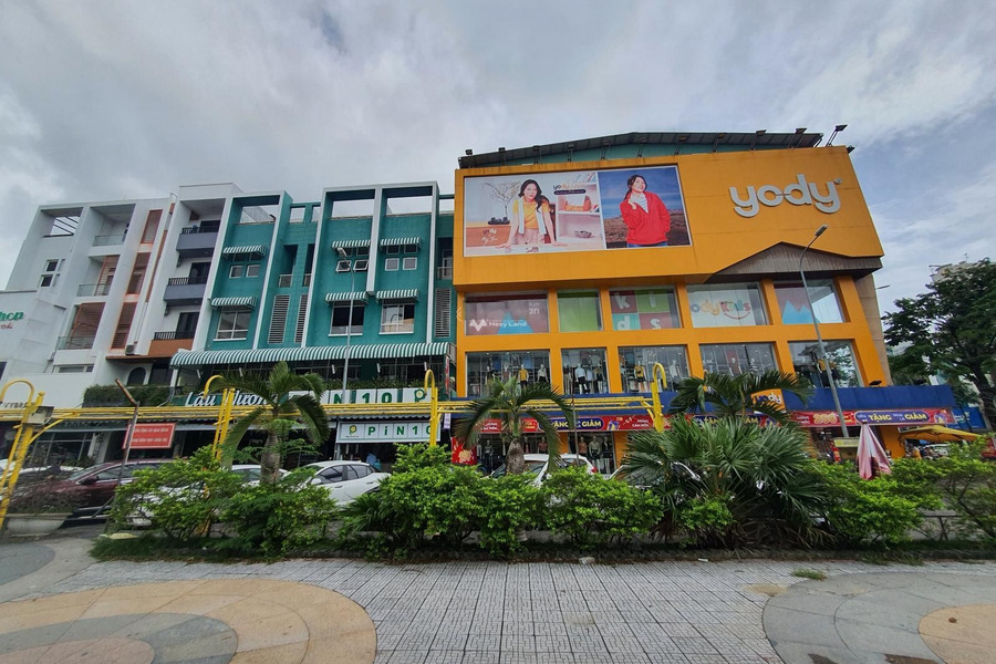 Bán nhà ở diện tích 105.4m2 bán ngay với giá khởi đầu từ 13.5 tỷ vị trí đặt tại trung tâm Thanh Khê, Đà Nẵng-01