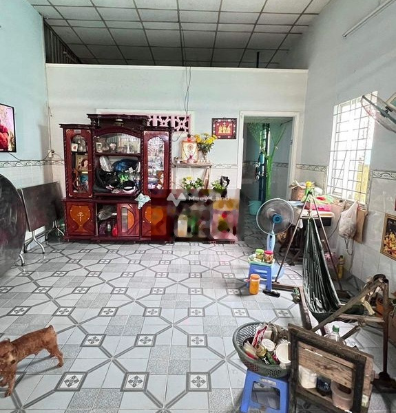 Bán nhà nằm tại Rạch Ông Đồ, Hồ Chí Minh bán ngay với giá đặc biệt 1.1 tỷ có diện tích chung là 125m2 tổng quan nhà có 2 PN-01