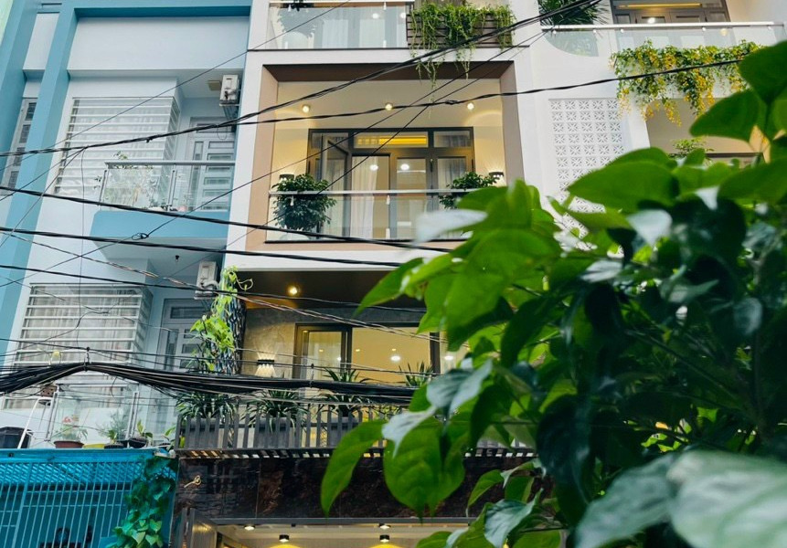 Bán nhà phố đẹp đường 10m thông Phường 14, Quận Gò Vấp, Hồ Chí Minh-01