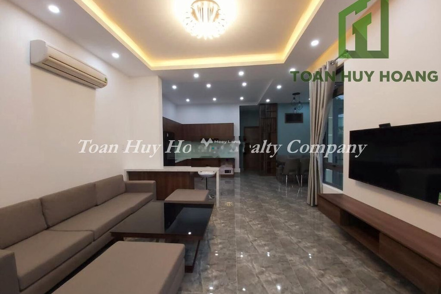 Diện tích thực tế 110m2, cho thuê nhà ở vị trí thuận lợi tọa lạc tại Hồ Xuân Hương, Mỹ An, nhà có tổng 2 PN, 2 WC bãi đậu xe rộng-01