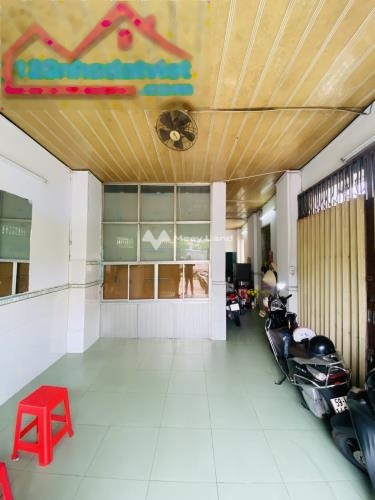 Nhà gồm 4 PN bán nhà bán ngay với giá hiện tại 27 tỷ diện tích chuẩn 84m2 vị trí đặt tọa lạc tại Quận 5, Hồ Chí Minh-01