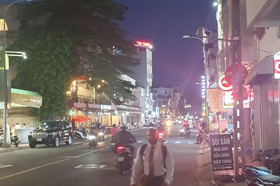 Vị trí tiềm năng Tân Bình, Hồ Chí Minh bán nhà bán ngay với giá cực rẻ từ 4.1 tỷ tổng quan nhà này thì gồm 2 phòng ngủ 3 WC-01
