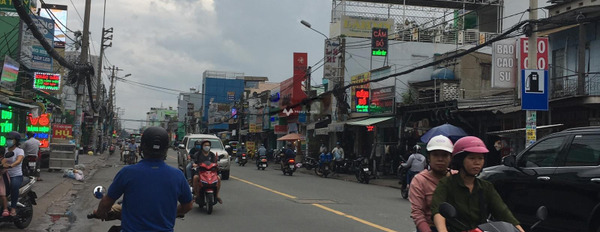 Cho thuê nhà vị trí đặt gần Quận 6, Hồ Chí Minh, giá thuê chính chủ 18 triệu/tháng diện tích thực khoảng 60m2, trong nhìn tổng quan gồm 4 phòng ngủ-03