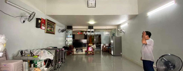 Vị trí thuận lợi ngay ở Trương Phước Phan, Hồ Chí Minh bán nhà bán ngay với giá siêu rẻ 12.5 tỷ trong nhà này bao gồm 7 phòng ngủ 5 WC-03