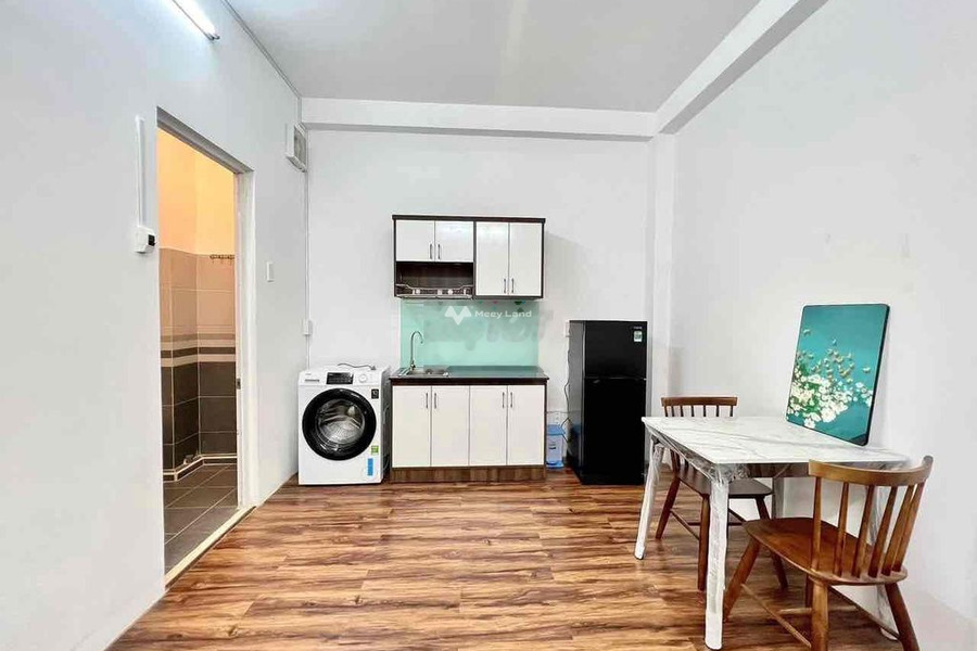 Vị trí tại Phú Nhuận, Hồ Chí Minh, cho thuê chung cư giá thuê gốc chỉ 10.5 triệu/tháng, trong căn hộ này gồm có 1 phòng ngủ, 1 WC thuận mua vừa bán-01
