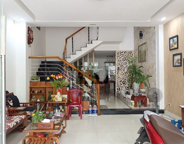 Căn nhà gồm 3 phòng ngủ, cho thuê nhà ở có một diện tích là 80m2 giá thuê êm 18 triệu/tháng vị trí phát triển Phạm Văn Đồng, An Hải Bắc-01