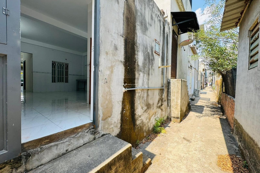 Bán nhà mặt tiền đường rộng 14 mét khu tái định cư Tân Biên -01