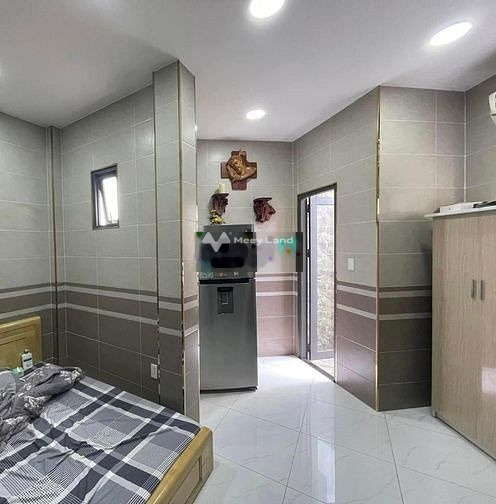 Nhà gồm 4 PN, cho thuê nhà, thuê ngay với giá rẻ bất ngờ chỉ 12 triệu/tháng có một diện tích sàn 46m2 nằm ngay bên trong Phú Nhuận, Hồ Chí Minh-01