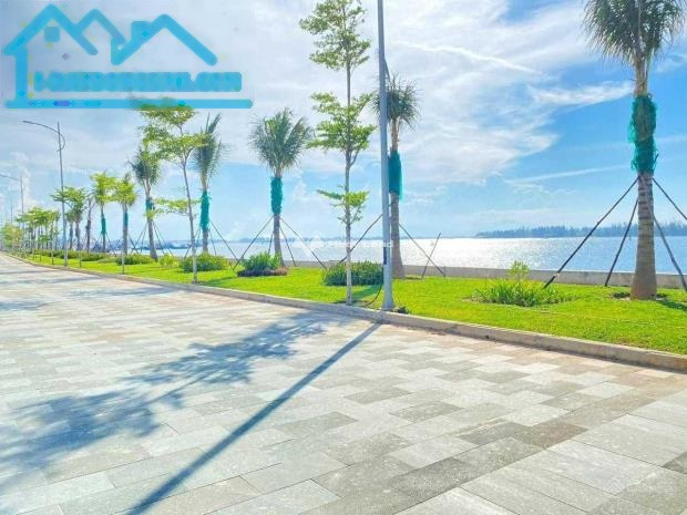 Có diện tích rộng 240m2 bán nhà mặt tiền nằm tại Trường Sa, Duy Nghĩa khách có thiện chí liên hệ ngay-01