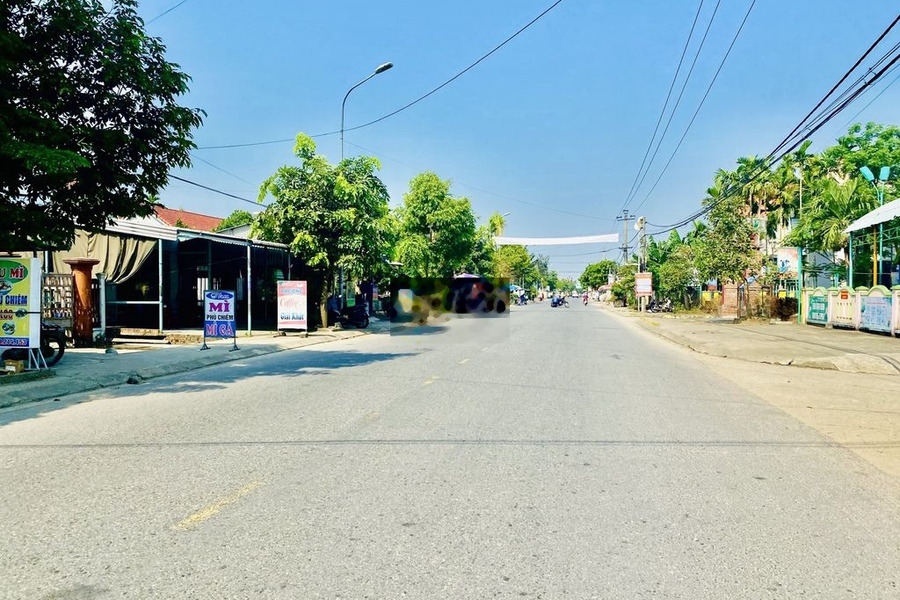 Trung tâm thị trấn Nam Phước đường QH 10.5m cạnh chợ KD sầm uất 680tr -01