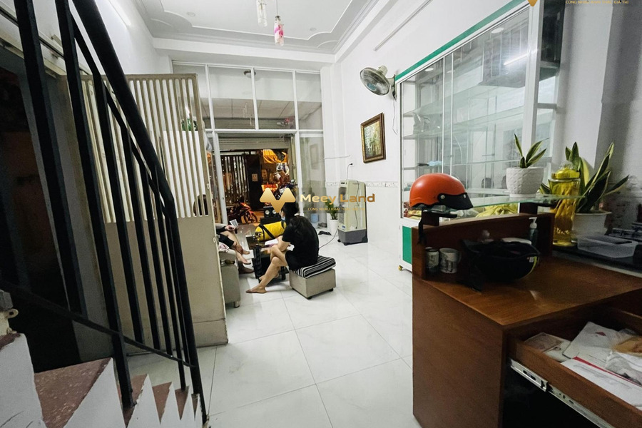 DT 35 m2 bán nhà ở vị trí mặt tiền ngay trên Phường 3, Hồ Chí Minh ngôi nhà gồm 3 PN 3 WC hỗ trợ mọi thủ tục miễn phí, giá mùa dịch.-01