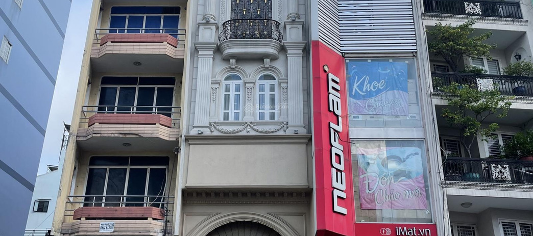 Xuất cảnh bán gấp nhà mặt tiền đường Nguyễn Chí Thanh, Quận 11, khu tài chính giá 44 tỷ 5 lầu 4x20m 