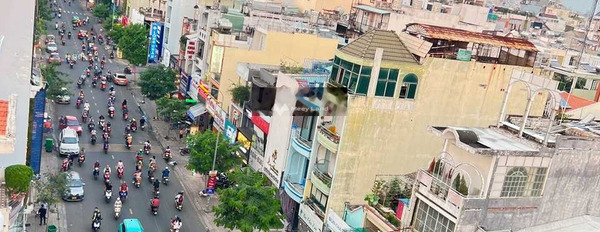 Diện tích rộng 80m2 bán nhà vị trí tốt tại Tân Sơn Nhì, Tân Phú hướng Đông tổng quan nhà thì gồm có 3 phòng ngủ 3 WC vui lòng liên hệ để xem trực tiếp-03