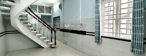 Nhà gồm 3 phòng ngủ bán nhà ở có diện tích chính 55m2 bán ngay với giá siêu rẻ 3.32 tỷ vị trí đặt ngay trung tâm Nguyễn Văn Đậu, Bình Thạnh-03