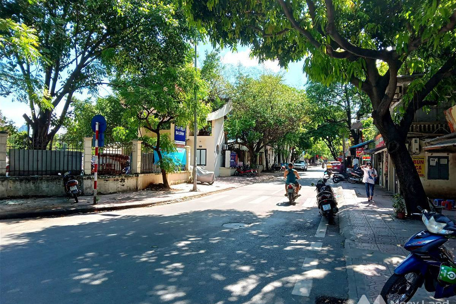 Bán đất phố lạc chính quận Ba Đình, 106m2, mặt tiền 6,5m-01