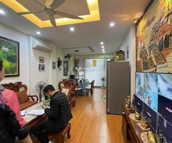 Nhà 4 phòng ngủ bán nhà ở có diện tích gồm 38m2 giá bán cực kì tốt chỉ 4.2 tỷ mặt tiền nằm tại Nguyễn Công Hoan, Giảng Võ-01