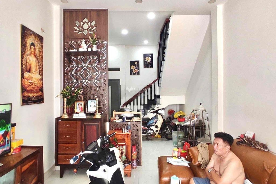 Diện tích 86m2 bán nhà gần Phường 10, Hồ Chí Minh trong nhà nhìn chung gồm có 6 phòng ngủ 6 WC khách có thiện chí liên hệ ngay-01