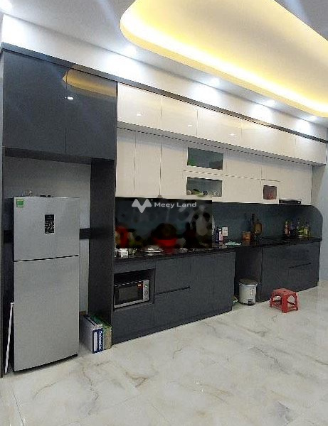 Trong nhà này bao gồm 4 PN, bán nhà ở có diện tích gồm 65m2 bán ngay với giá gốc chỉ 5.9 tỷ ngay Thanh Trì, Hà Nội-01