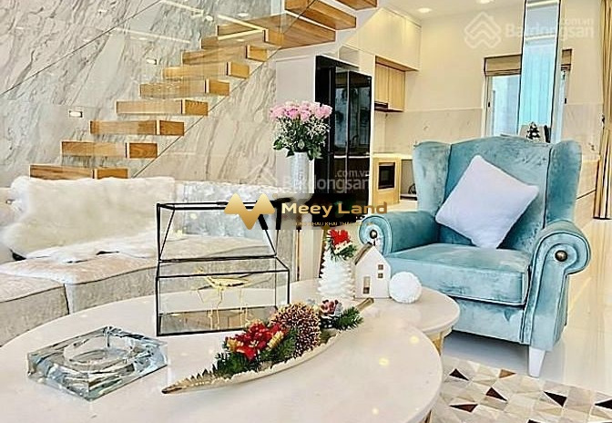 Diện tích 100m2, bán chung cư giá bán hấp dẫn chỉ 4.55 tỷ vị trí đẹp nằm ngay Quận 7, Hồ Chí Minh, tổng quan căn hộ này gồm có 3 PN, 2 WC dọn vào ở ng...