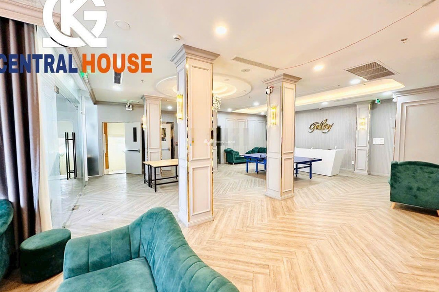 Cho thuê nhà ở với tổng diện tích 250m2 giá thuê mua liền chỉ 480 triệu/tháng mặt tiền nằm tại Quận 1, Hồ Chí Minh-01