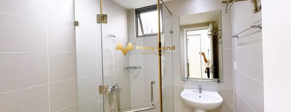 Trong căn này 3 PN, cho thuê căn hộ vị trí nằm ở Quận 12, Hồ Chí Minh, 2 WC nhà view bao đẹp-02