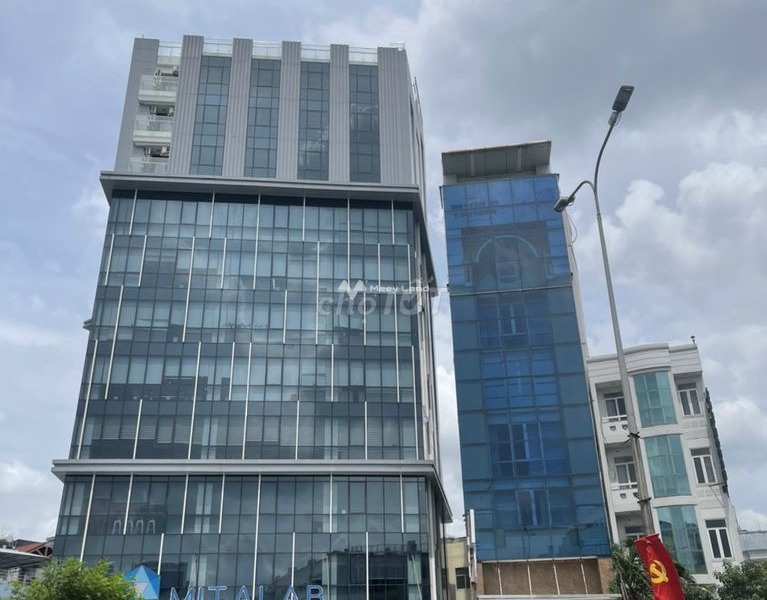 Căn nhà gồm 10 phòng ngủ bán nhà bán ngay với giá siêu khủng chỉ 24.6 tỷ diện tích 84m2 tọa lạc gần Tân Bình, Hồ Chí Minh-01