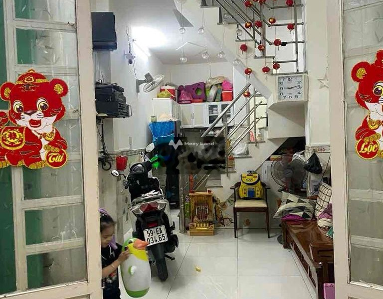 Vị trí cực kì thuận lợi ngay tại Nhà Bè, Hồ Chí Minh cho thuê nhà giá thuê bất ngờ chỉ 6.5 triệu/tháng, căn này gồm 4 phòng ngủ, 2 WC-01