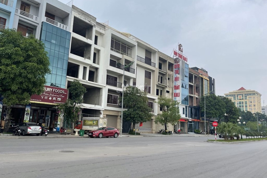 Vị trí hấp dẫn nằm ở Nguyễn Hiệu, Đông Hương bán nhà bán ngay với giá mua liền chỉ 16.5 tỷ tổng quan ở trong nhà 5 phòng ngủ-01