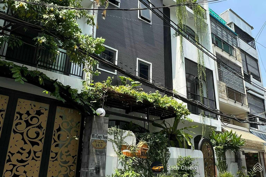 Có diện tích chính 70m2 bán nhà vị trí đẹp ngay tại Quận 1, Hồ Chí Minh căn này bao gồm 3 PN 4 WC vị trí siêu đẹp-01