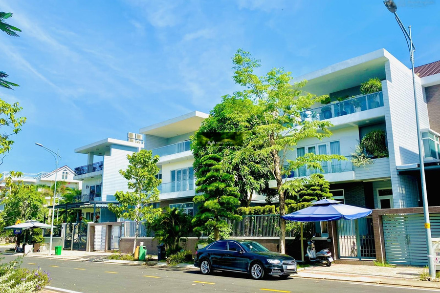 Nhà bao gồm 4 PN, bán nhà ở diện tích rộng 102m2 bán ngay với giá khuyến mãi 13.3 tỷ vị trí mặt tiền ngay trên Tân Thuận Đông, Hồ Chí Minh hướng Nam-01