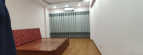 Trong nhà 3 PN, cho thuê nhà, vào ở luôn giá đề xuất từ 14 triệu/tháng với dt 35 m2 vị trí đẹp nằm ở Thanh Xuân, Hà Nội-02