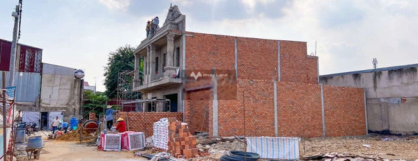 Vị trí thuận lợi ở Biên Hòa, Đồng Nai bán nhà giá bán bất ngờ chỉ 3.05 tỷ nhìn chung bao gồm 3 phòng ngủ 2 WC-02