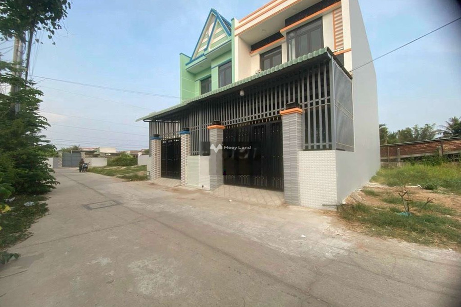 Bán nhà có diện tích chung là 132m2 vị trí đặt ngay tại Bình Chánh, Hồ Chí Minh bán ngay với giá đề cử từ 1.7 tỷ tổng quan gồm có 4 PN, 3 WC-01