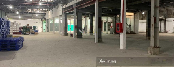 Vị trí nằm ở Đông Hưng Thuận, Quận 12 cho thuê kho bãi 3500m2 thuê ngay với giá giao động từ 130 triệu/tháng vui lòng liên hệ để xem trực tiếp-03