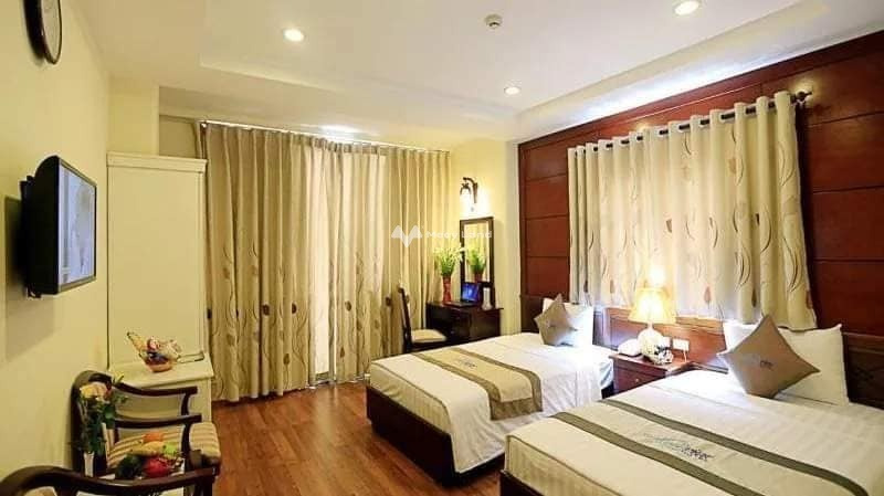 Cần bán khách sạn vị trí đặt nằm trên Nguyễn Trung Trực, Hà Nội. Diện tích 150m2