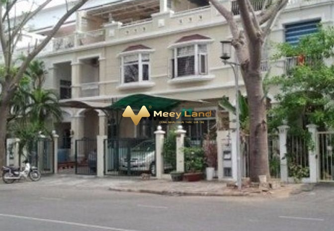 Cho thuê biệt thự tại Đường Số 19, Quận 7, Hồ Chí Minh. Diện tích 320m2, giá 24 triệu/tháng