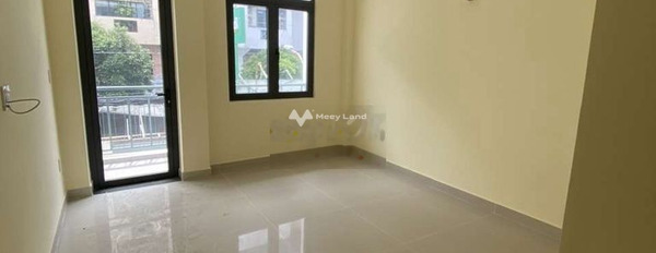 Cho thuê nhà có diện tích 88m2 vị trí đặt ở Tân Phước, Quận 10 giá thuê cơ bản từ 35 triệu/tháng, trong nhà nhìn chung có 7 PN, 6 WC-03