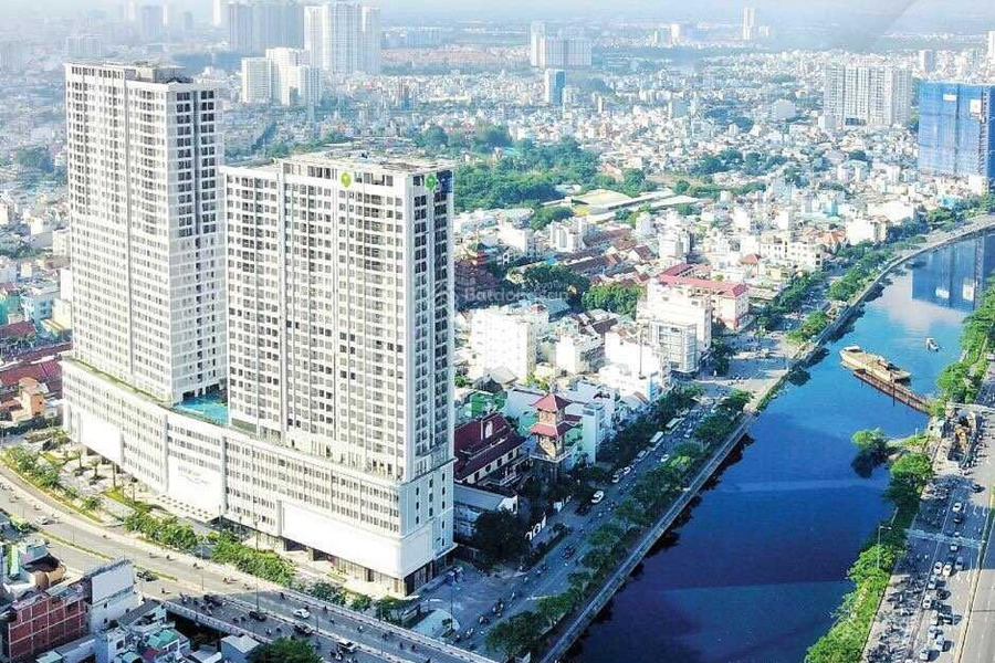 Chung cư 2 PN, bán căn hộ hướng Đông - Bắc vị trí tiềm năng Quận 4, Hồ Chí Minh, tổng quan ở trong căn hộ có 2 phòng ngủ, 1 WC giá rẻ bất ngờ-01