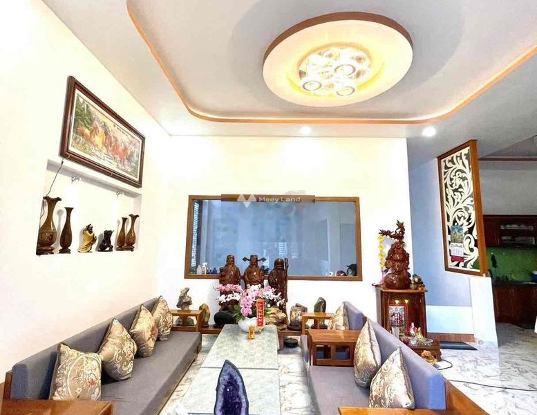 Cho thuê nhà giá 25 triệu/tháng, diện tích 150m2 vị trí đặt ở Phước Long, Nha Trang-01