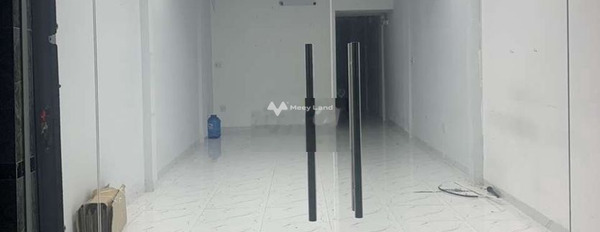 Căn này có 2 PN, cho thuê nhà ở diện tích vừa phải 160m2 thuê ngay với giá phải chăng từ 18 triệu/tháng vị trí đặt ngay trên Lê Đại Hành, Phường 11-02