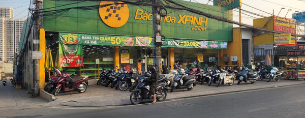 Bán nhà ngay Quận 9, Hồ Chí Minh giá bán cực rẻ chỉ 39 tỷ có diện tích chung 240m2, hướng Đông trong căn này 4 PN-03