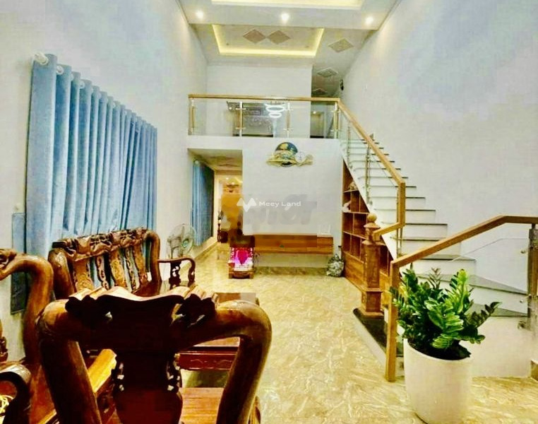 Nhà bao gồm có 3 phòng ngủ bán nhà bán ngay với giá tốt chỉ 3.75 tỷ có diện tích chính 136m2 vị trí mặt tiền tại Biên Hòa, Đồng Nai-01