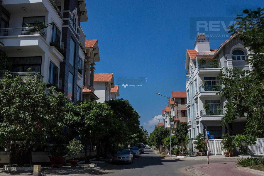 Bán nhà bán ngay với giá đề xuất chỉ 17.5 tỷ có diện tích chung 81m2 vị trí thuận lợi gần Quận 7, Hồ Chí Minh-01